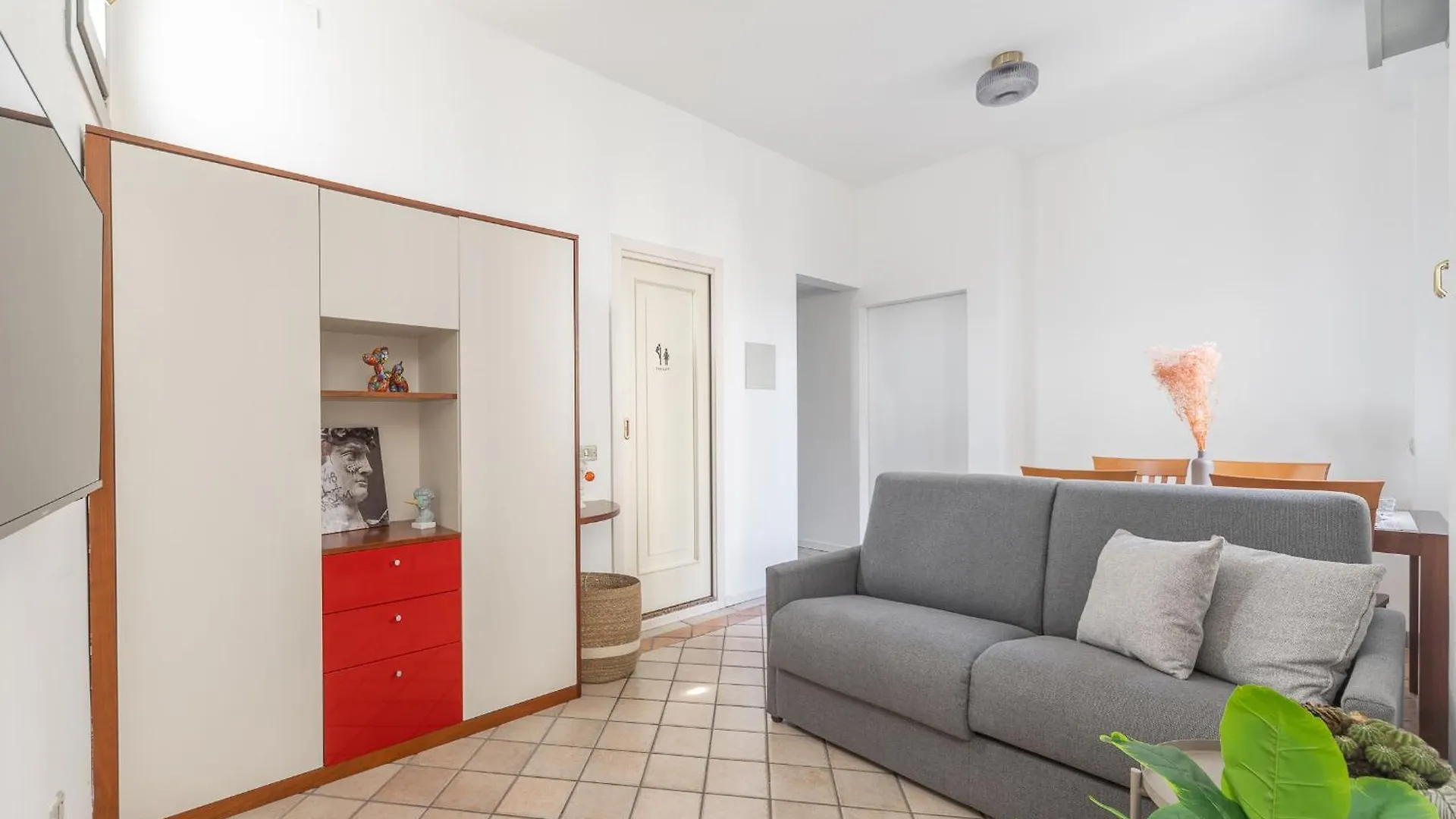 Sunny Apartment With Terrace In Milan City Center By Rentopolis